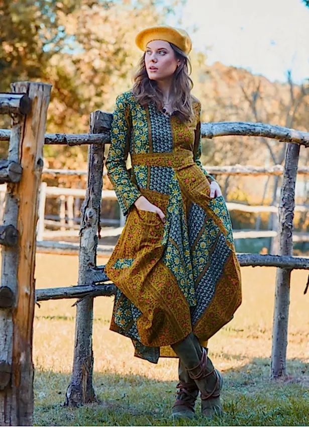 V Yaka Kuşak Detaylı Cepli Yeşil Çiçekli Elbise 7066