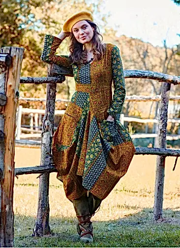 V Yaka Kuşak Detaylı Cepli Yeşil Çiçekli Elbise 7066