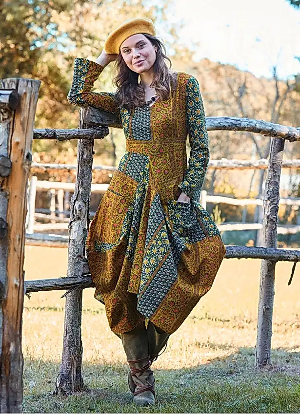 V Yaka Kuşak Detaylı Cepli Yeşil Çiçekli Elbise 7066