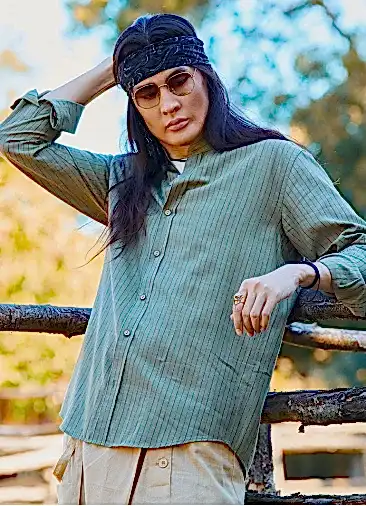 Rahat Kesim Düğmeli Uzun Kollu Haki Çizgili Erkek Gömlek 6556