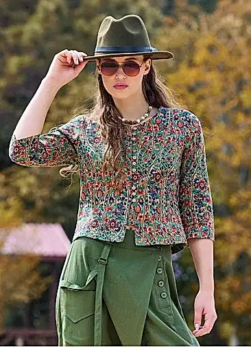 Bisiklet Yaka Yarım Kollu Düğme Detaylı Yeşil Çiçekli Bluz 7108