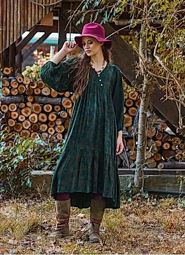 V Yaka Kol Ucu Lastikli Düğme Detaylı Yeşil Uzun Elbise 7038