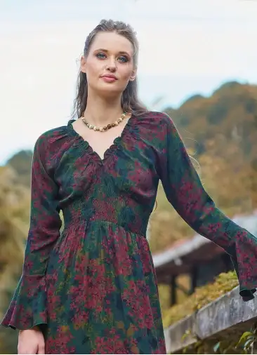 Yakası Lastikli İspanyol Kol Yeşil Kışlık Elbise 7046