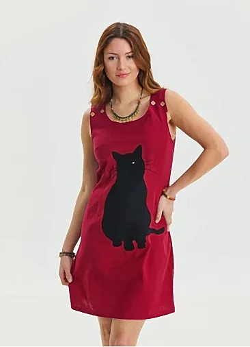 U Yaka Kedi Figürlü Düğme Detaylı Kırmızı Mini Elbise 6821