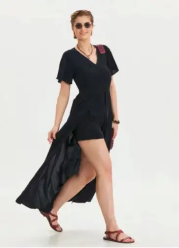 Volan Kollu Şort Detaylı Siyah Kadın Tulum 6809