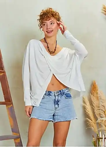 Önü Çapraz Yarasa Kol Şık Beyaz Tasarım Bluz 5181