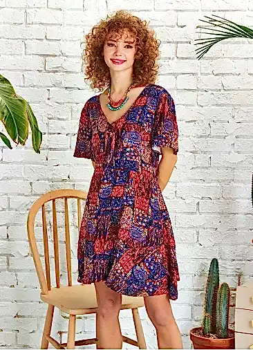 Pencere Detay Bağlamalı V Yaka Desenli Mini Elbise 5219