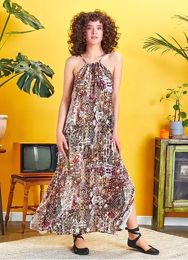 Sırt Detaylı Halter Yaka Mor Desenli Yırtmaçlı Elbise 5226