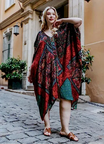 Siyah Desenli Kayık Yaka Büyük Beden Elbise 6533