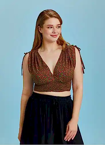 Derin V Yaka Dekolte Çiçek Desenli Büyük Beden Bluz 6506