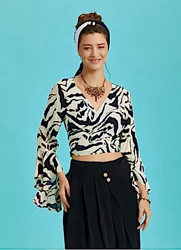 Siyah Beyaz İspanyol Kol Crop Bluz 6260