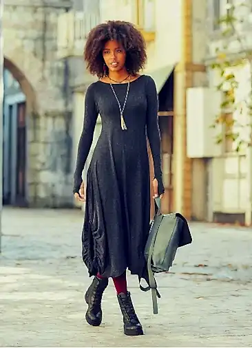 Kayık Yaka Parmak Geçmeli Kışlık Siyah Elbise 2516